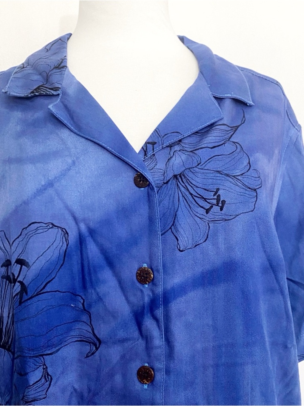 Caribbean Joe Women’s Tie Dye Blue Rayon Tropical Flower Button-Up Blouse 2X